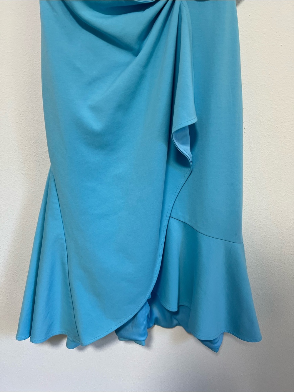 Fehaute Light Blue Elegant Sleevless Midi A-line Dress with Waist Twist - Picture 4 of 10